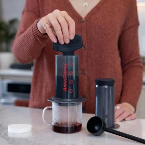 using the Aeropress to make coffee