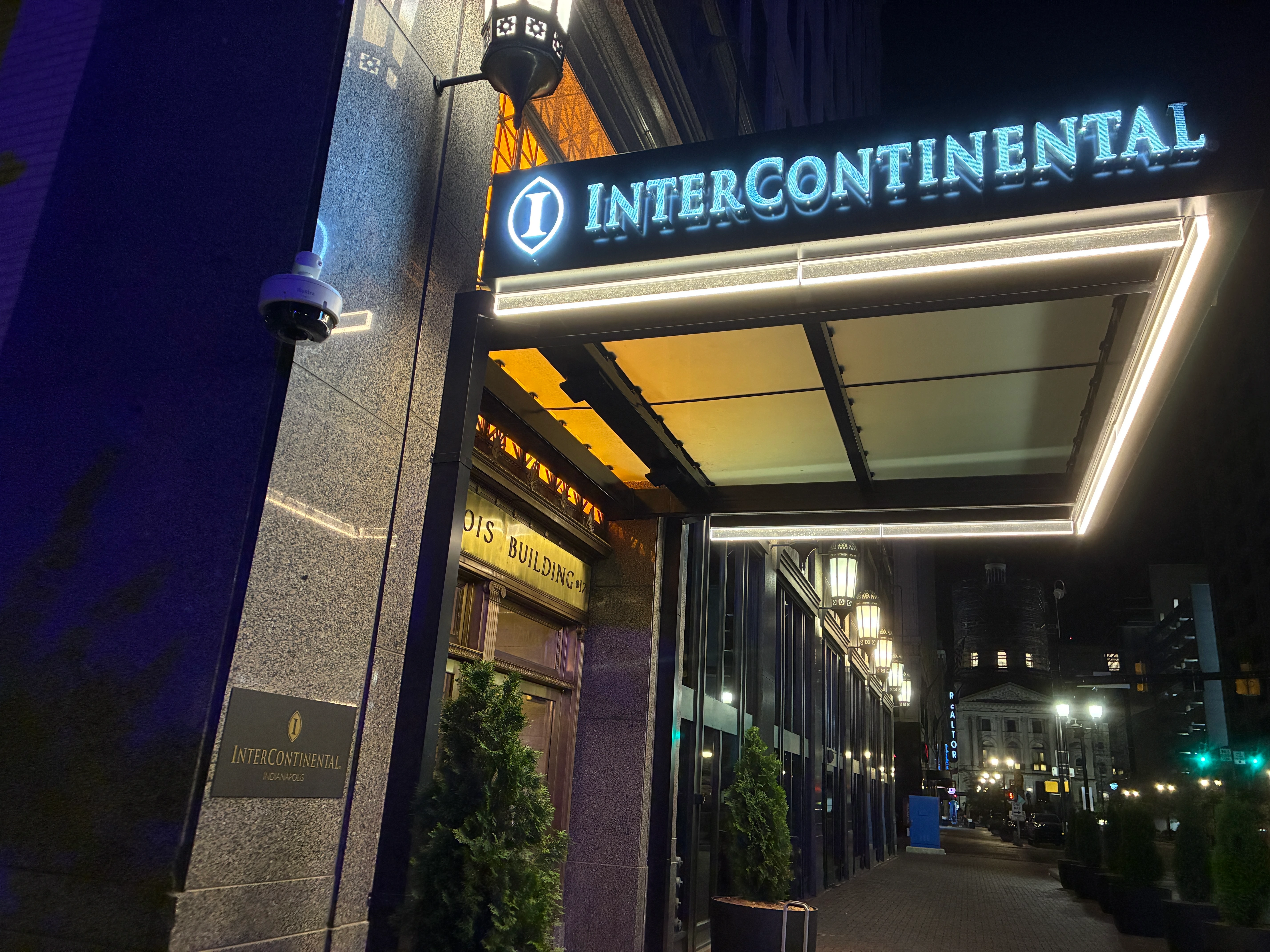 entrance to Intercontinental Indianapolis Hotel