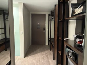 hallway and storage in a room at Hyatt Regency Portland 
