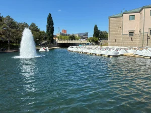 fountain in front of the Residence Inn Indianapolis Downtown on the Canal