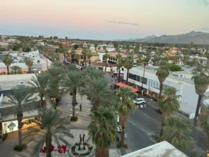 outside view of the Kimpton Rowan Palm Springs Hotel 
